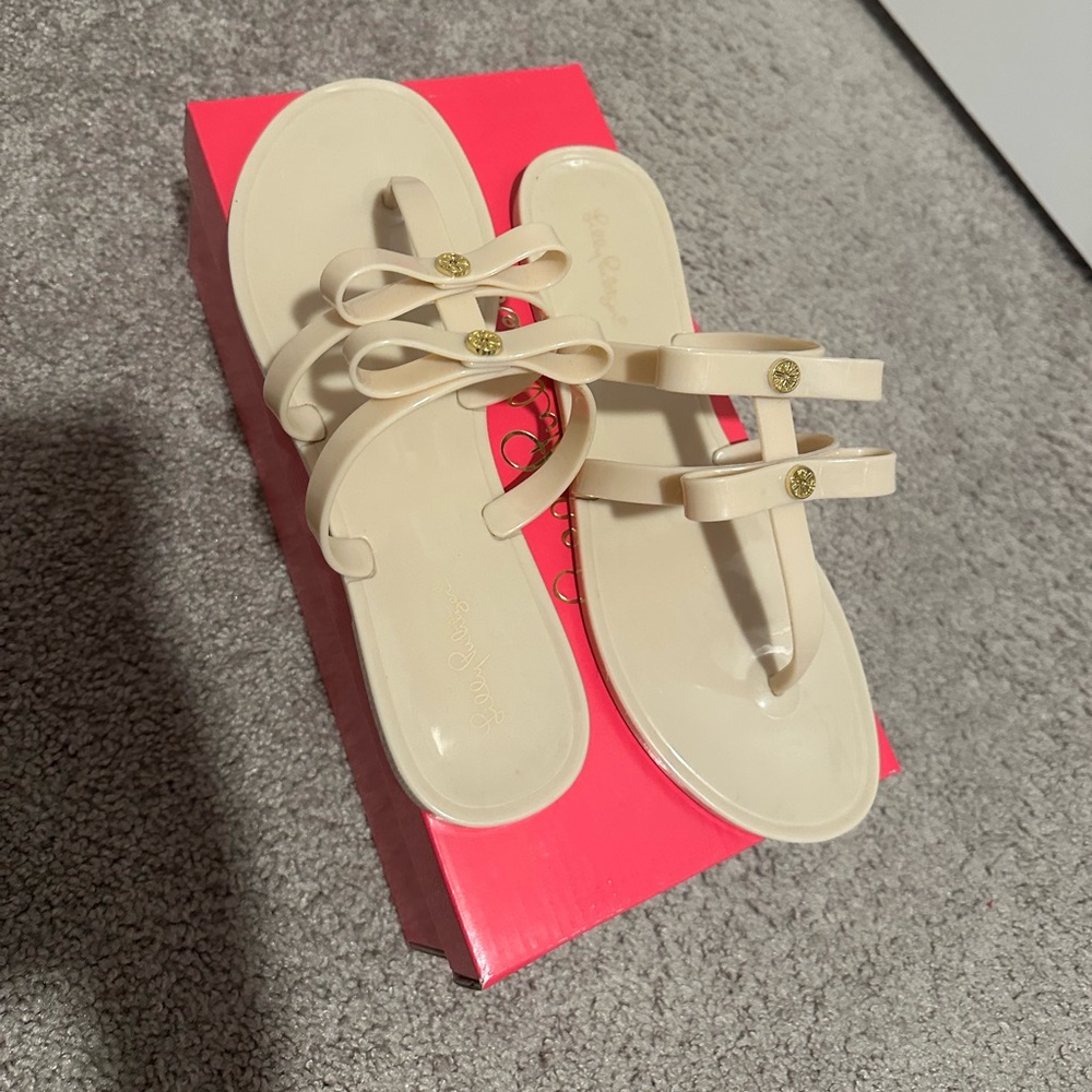 Lilly Pulitzer Harlow Jelly Sandals in Nude - Picture 3 of 10
